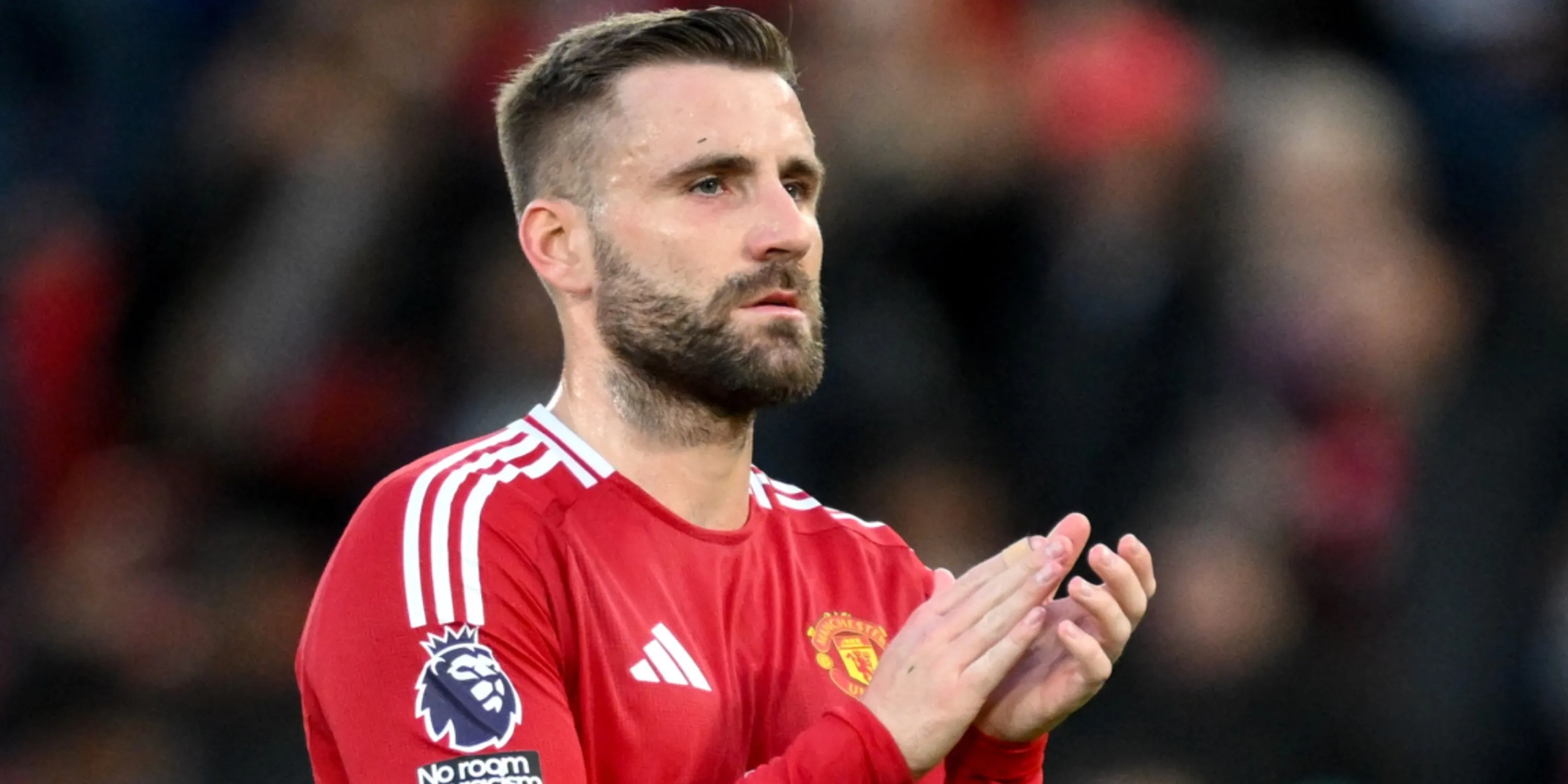 Luke Shaw trong màu áo Man Utd đối mặt với áp lực sau chấn thương