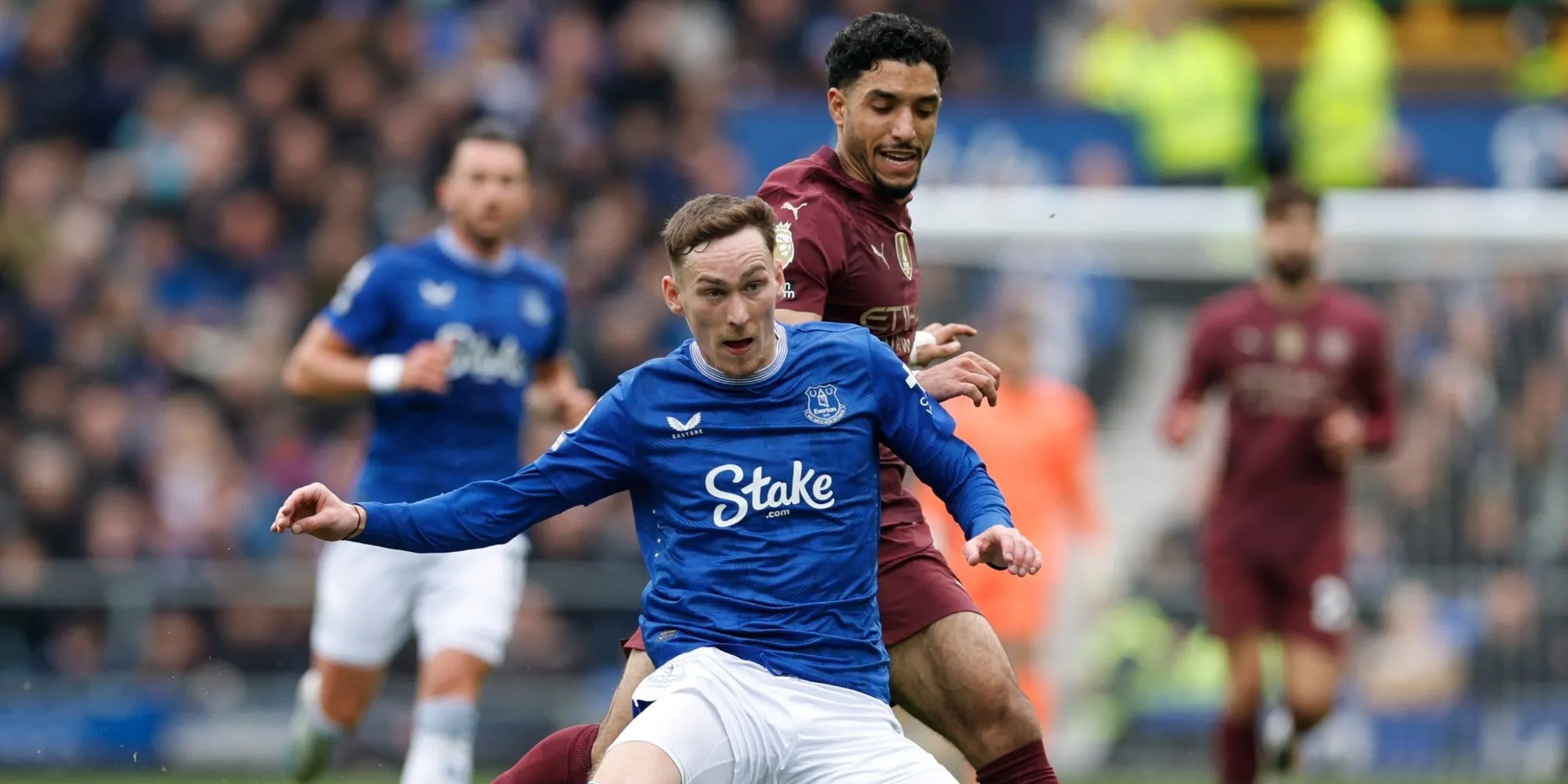 Cầu thủ Everton trong một trận đấu tại Premier League.