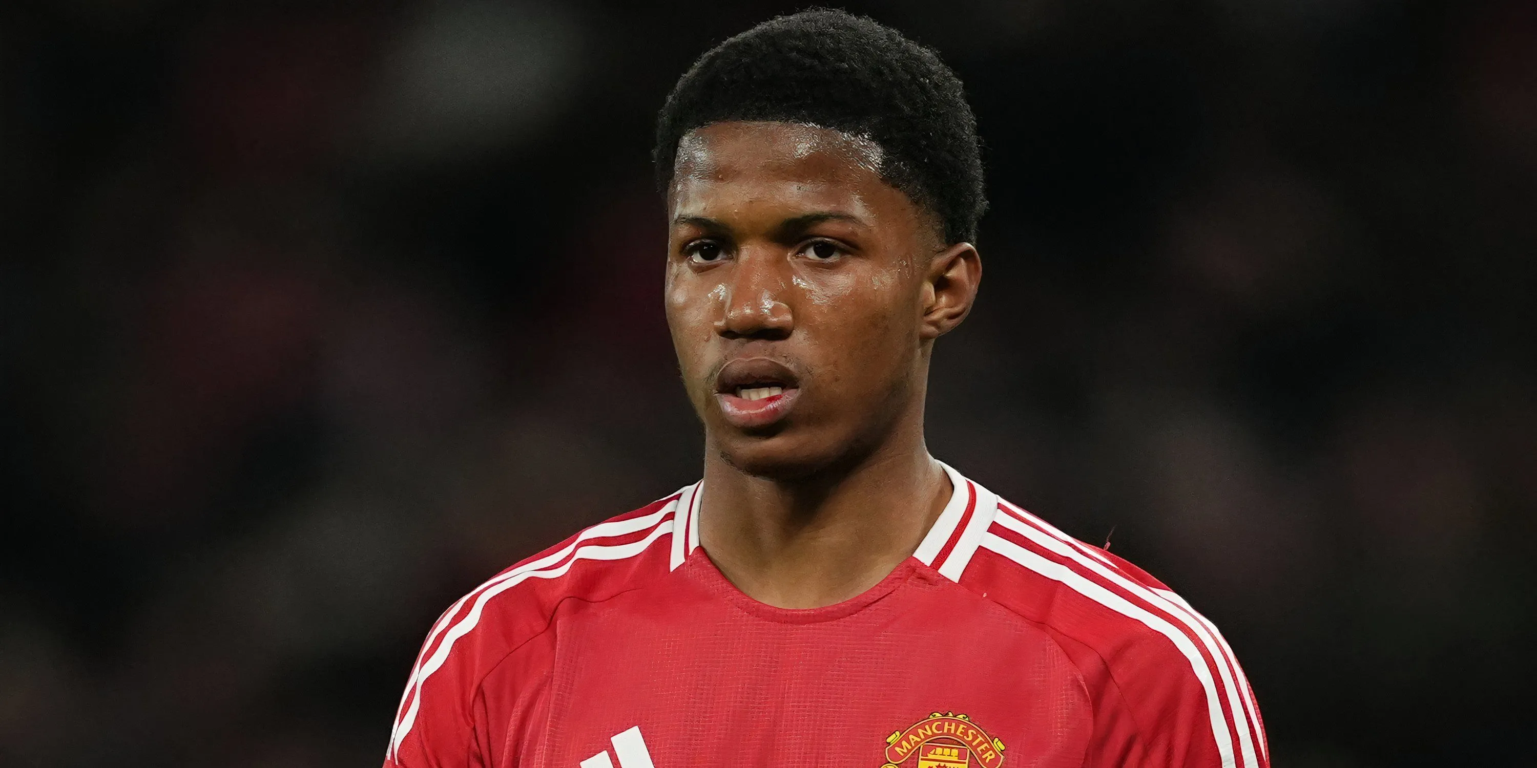 Chido Obi-Martin, tài năng trẻ của Manchester United, trong trận đấu với Brentford