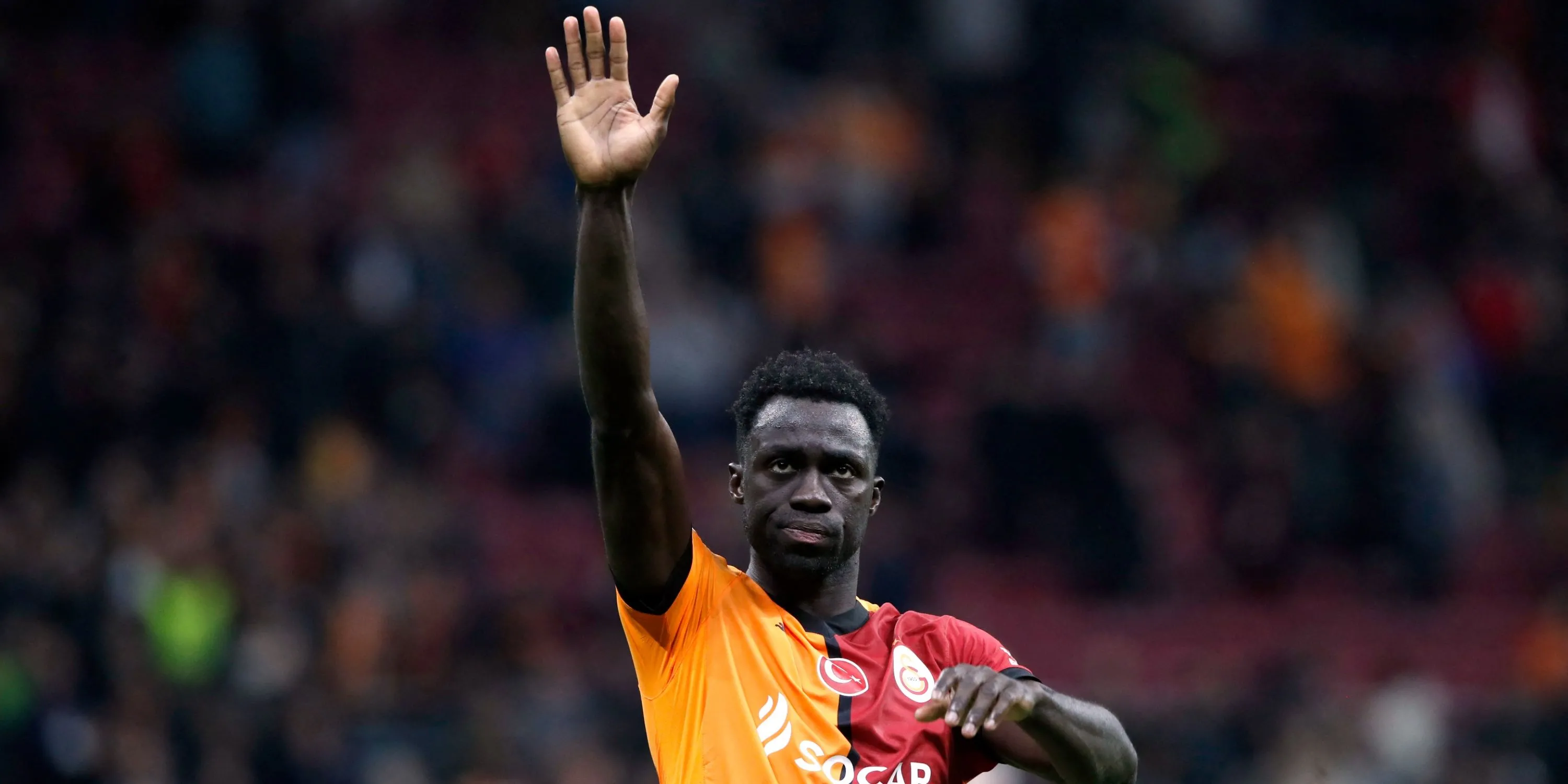Davinson Sanchez trong màu áo Galatasaray thi đấu