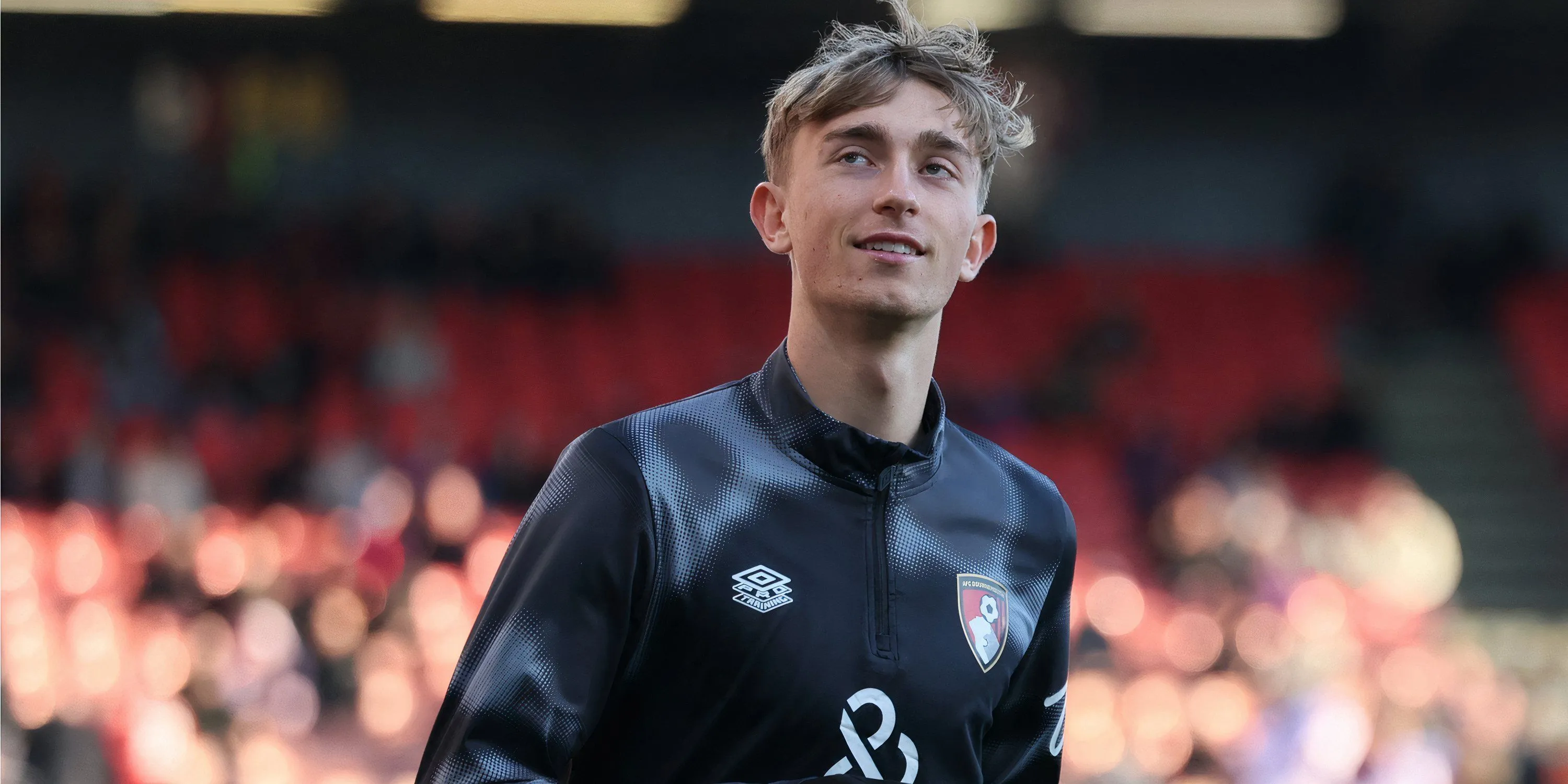 Dean Huijsen thi đấu cho Bournemouth, trung vệ tiềm năng được Liverpool theo đuổi