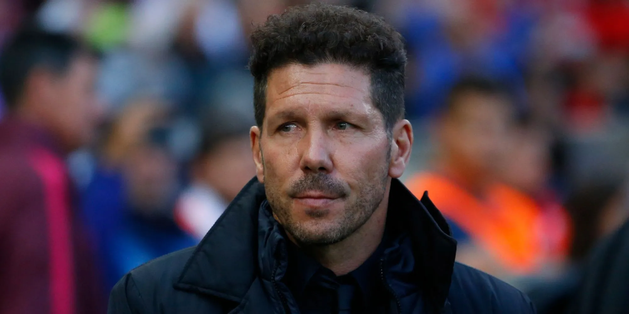 HLV Diego Simeone chỉ đạo quyết liệt bên đường biên
