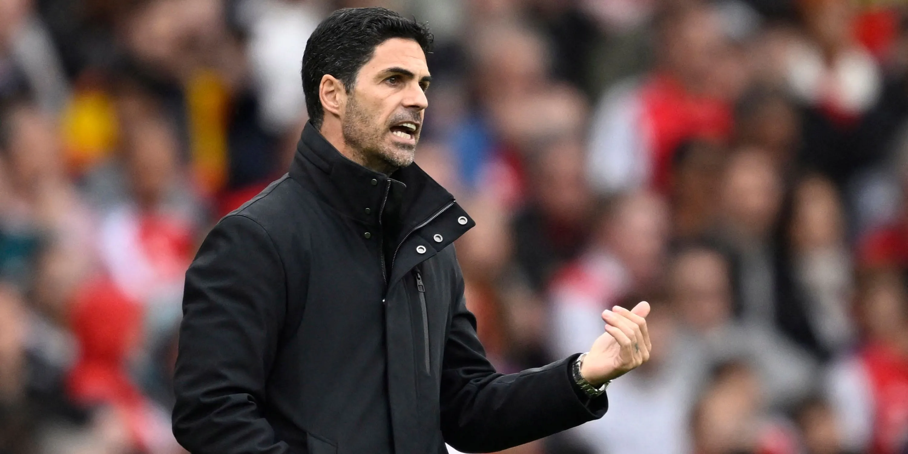 HLV Mikel Arteta trầm ngâm sau khi Arsenal bị PSG loại khỏi Champions League
