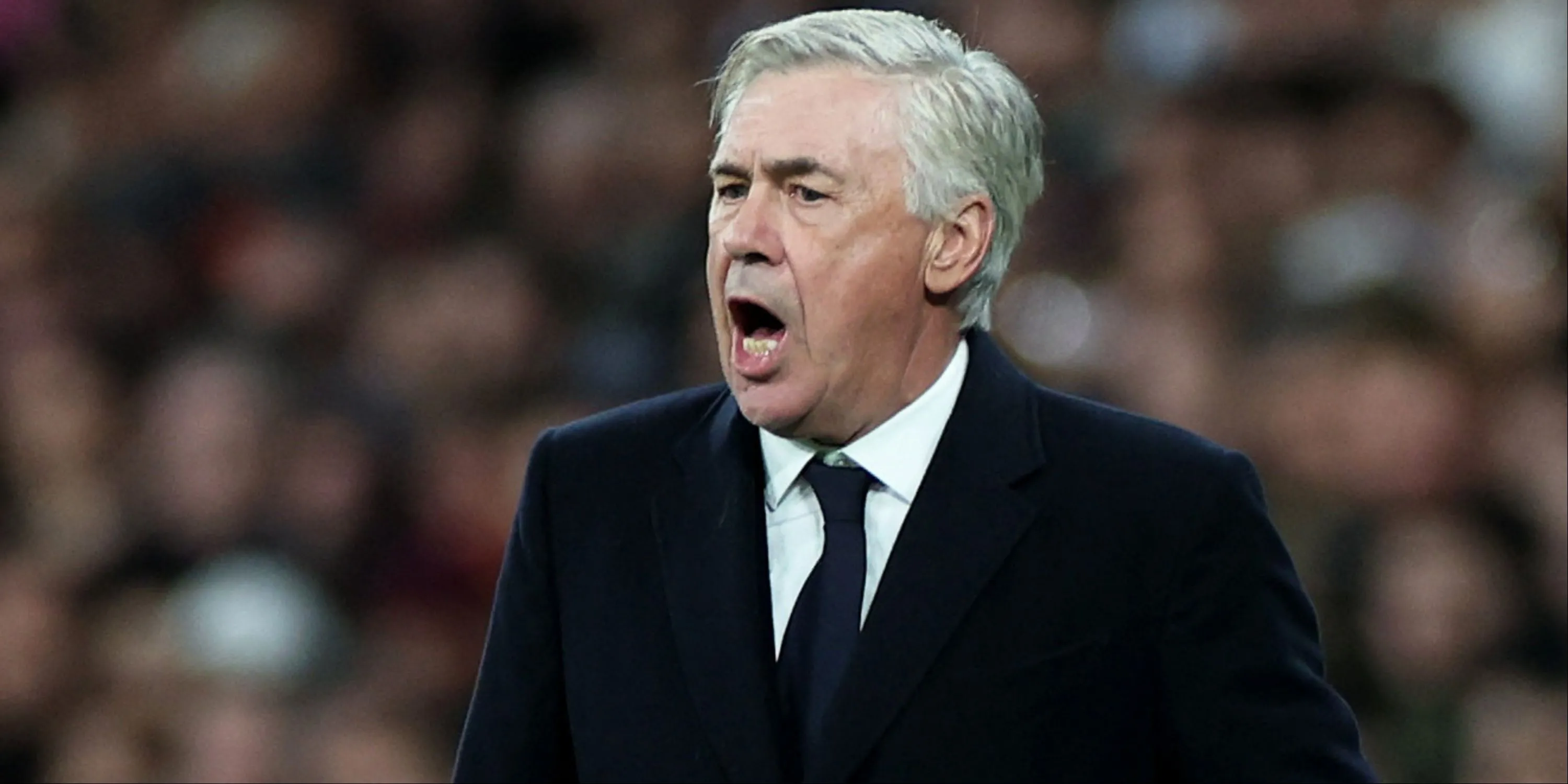 HLV Real Madrid Carlo Ancelotti hét lớn chỉ đạo từ đường biên