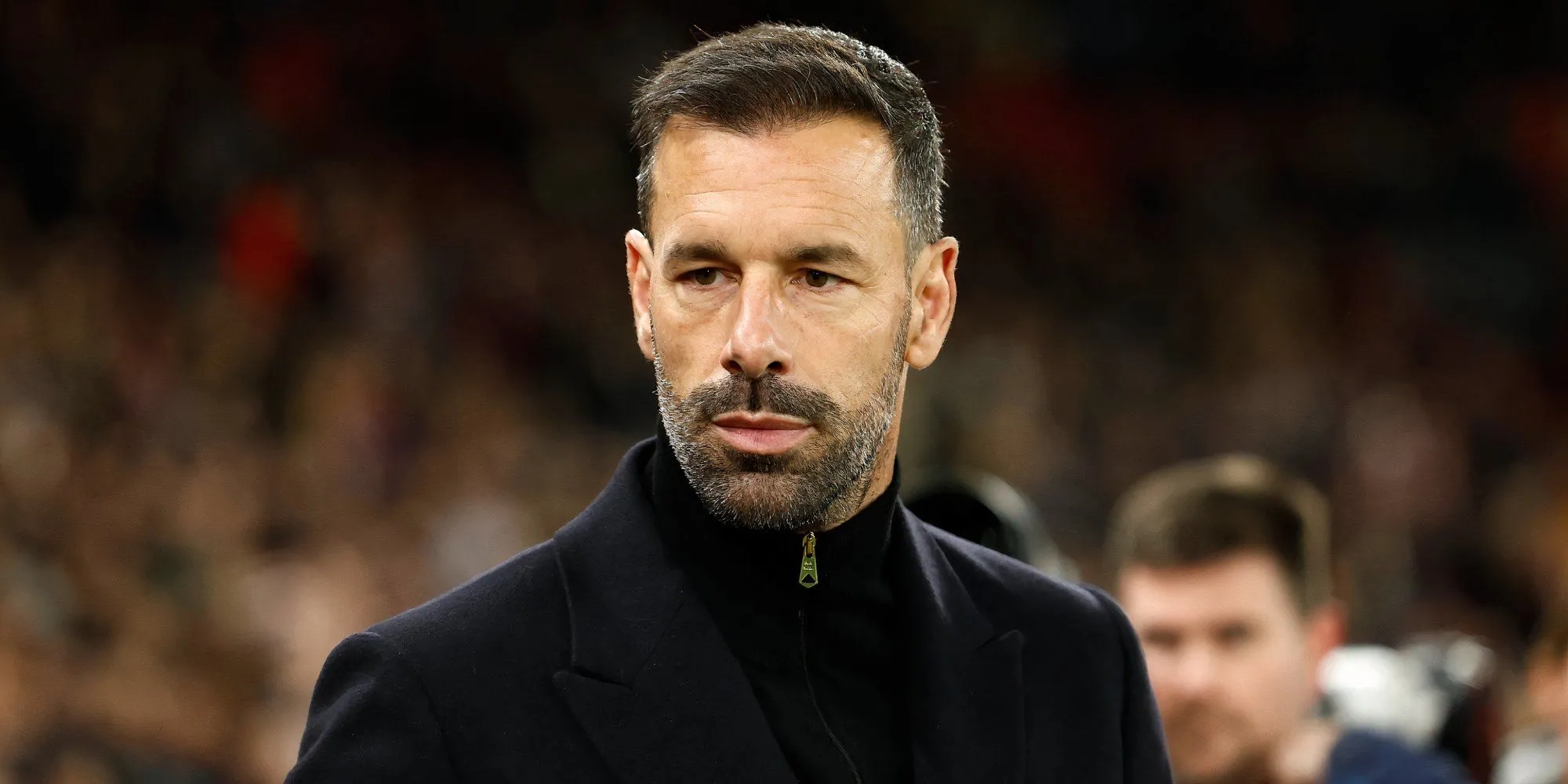 HLV Ruud Van Nistelrooy và sự phát triển của tài năng trẻ Jake Evans tại Leicester