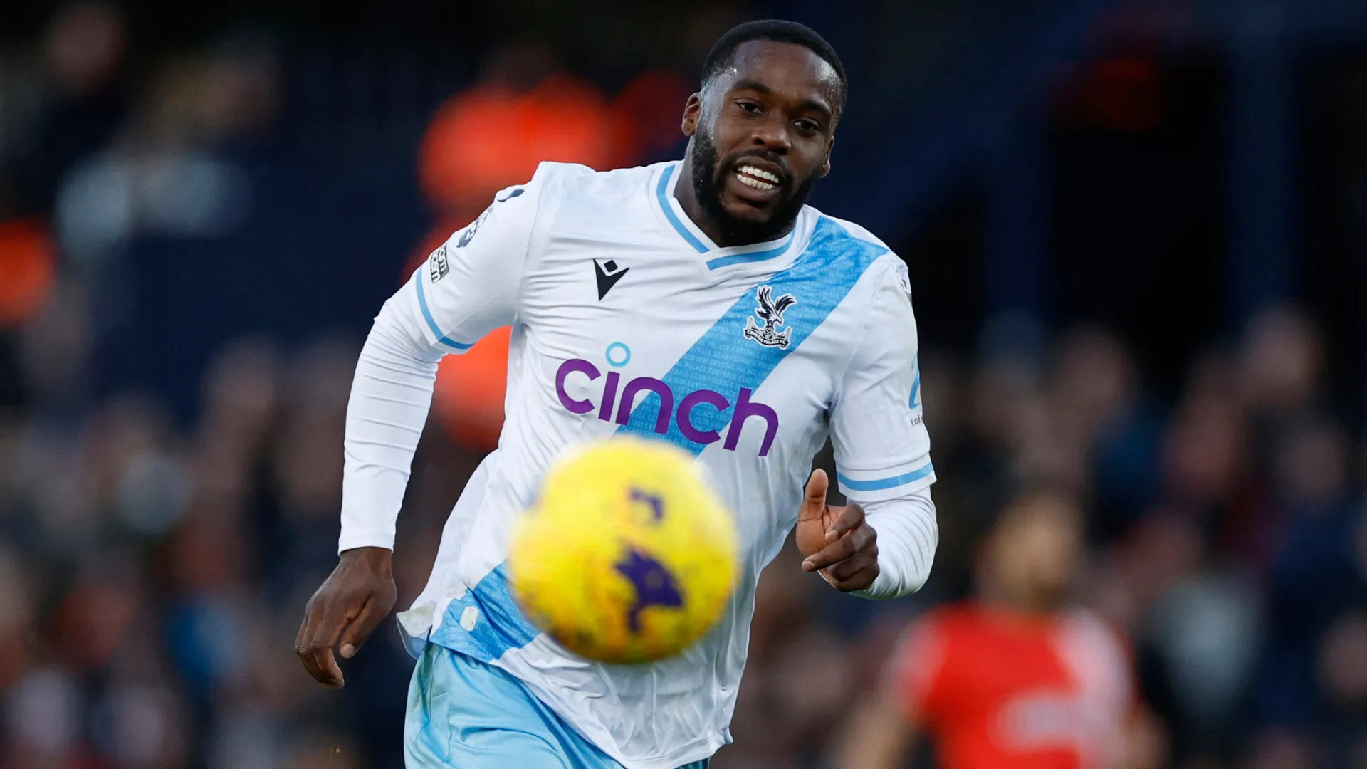 Jeffrey Schlupp trong màu áo Crystal Palace, cầu thủ từng vô địch Premier League với Leicester City