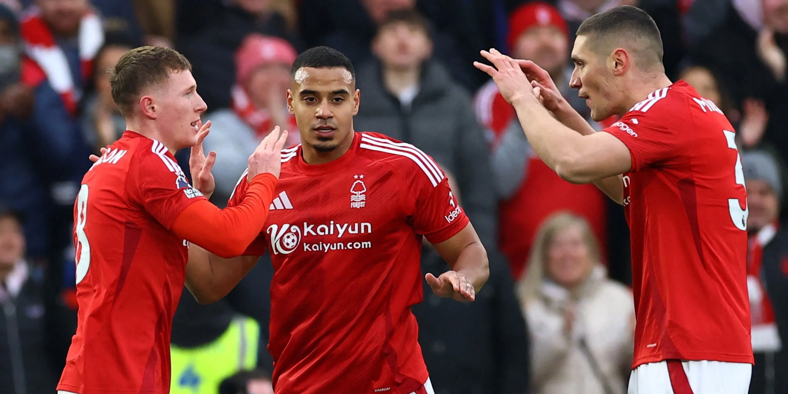 Trung vệ Murillo của Nottingham Forest ăn mừng bàn thắng, một trong những mục tiêu của Liverpool