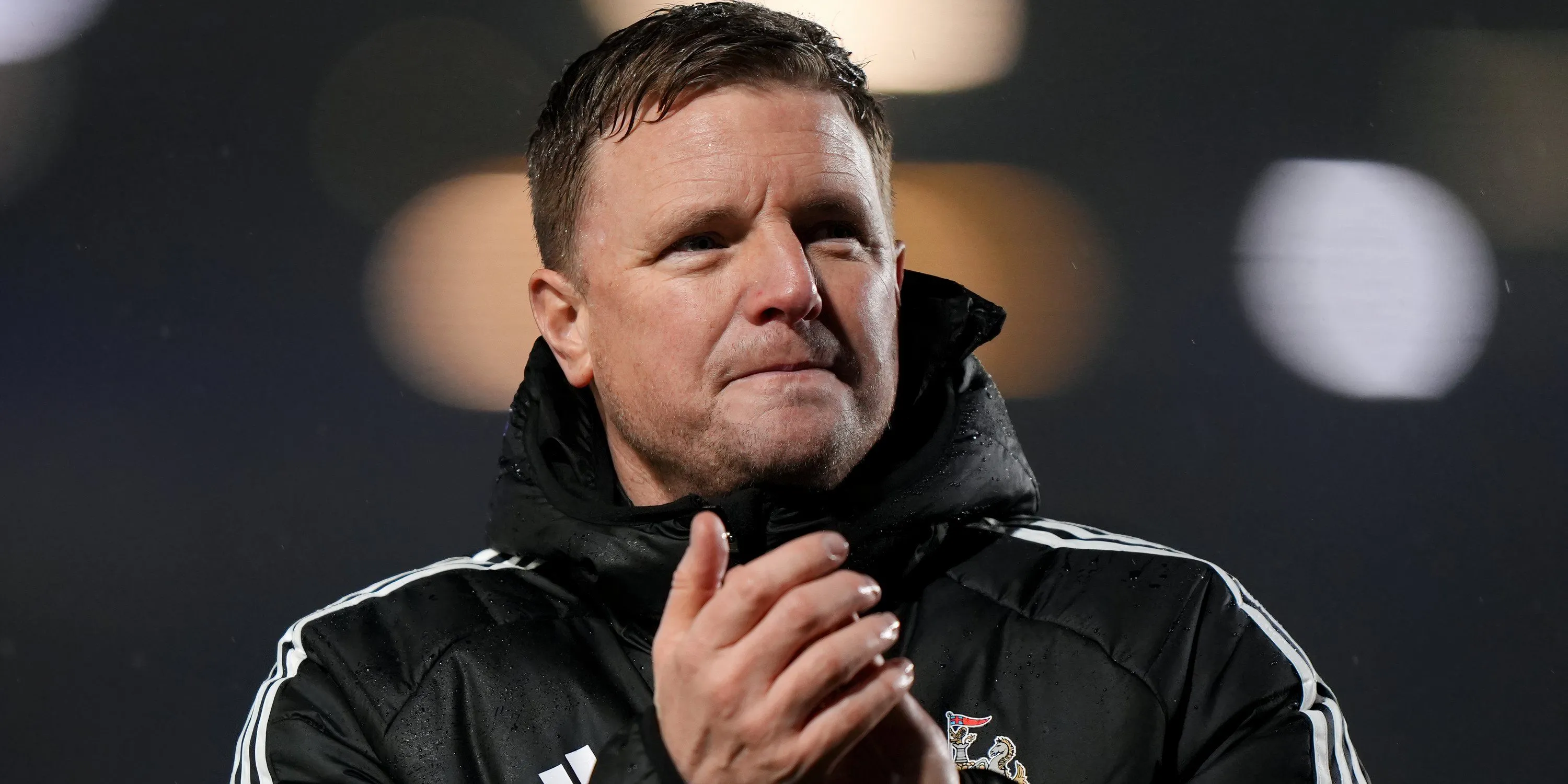 Huấn luyện viên Eddie Howe của Newcastle United, người đang nỗ lực cải thiện đội hình