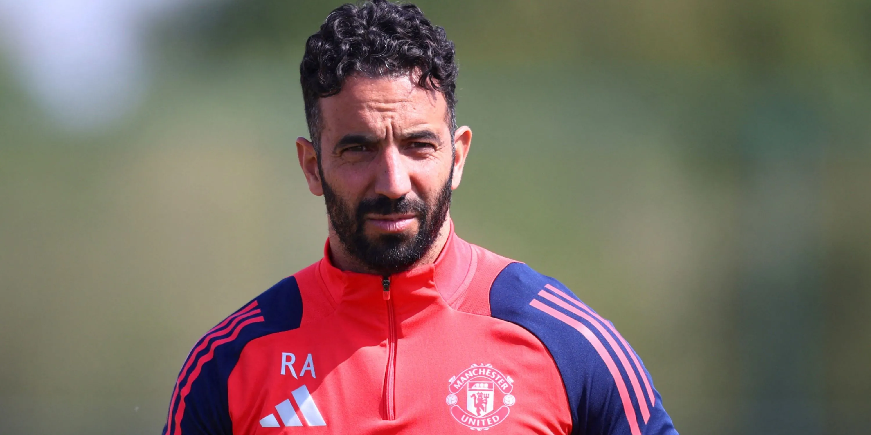 Ruben Amorim, tân huấn luyện viên Manchester United, đang nỗ lực tái thiết đội hình