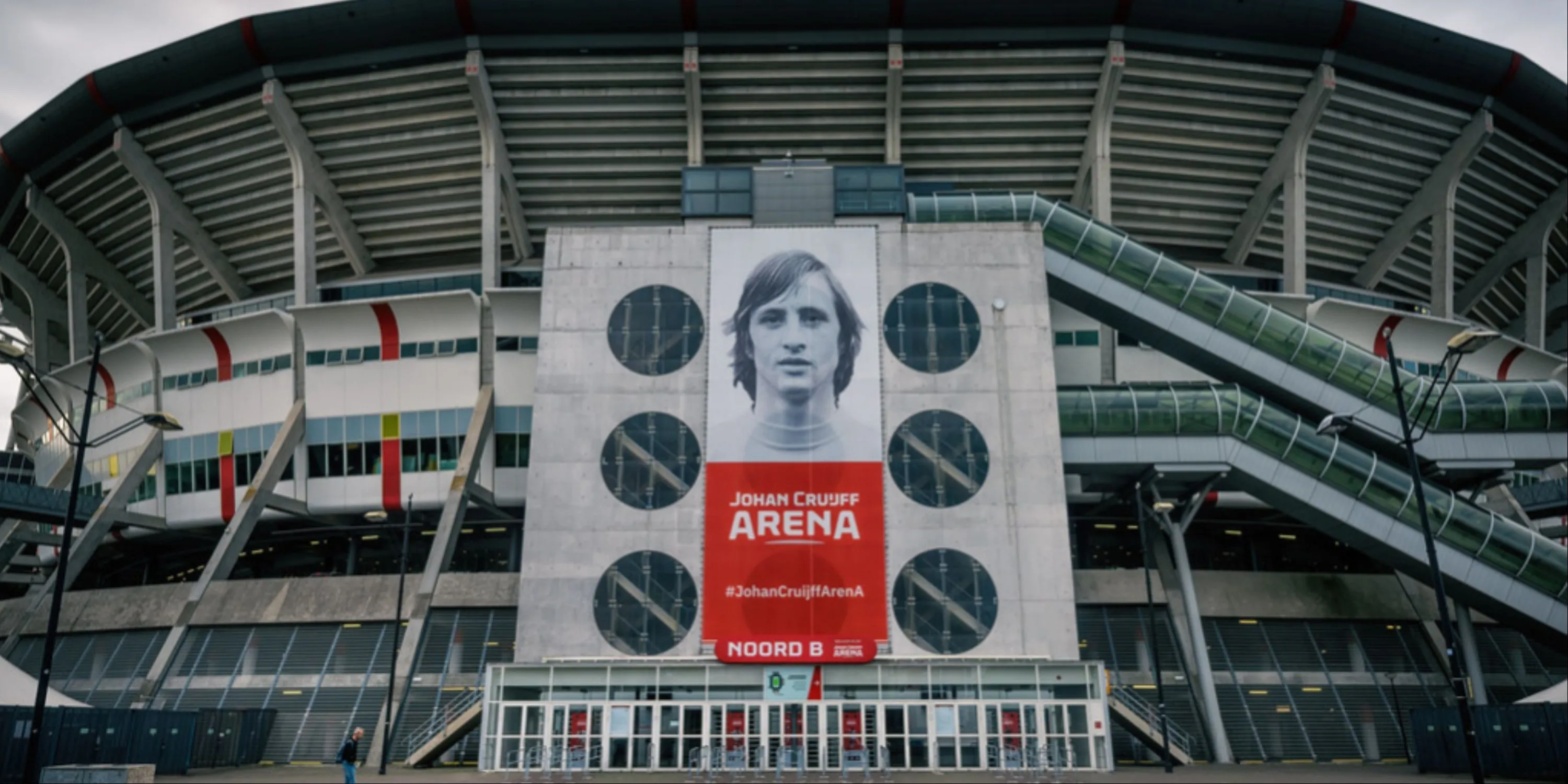 Toàn cảnh sân vận động Johan Cruyff Arena ở Amsterdam, sân nhà của Ajax