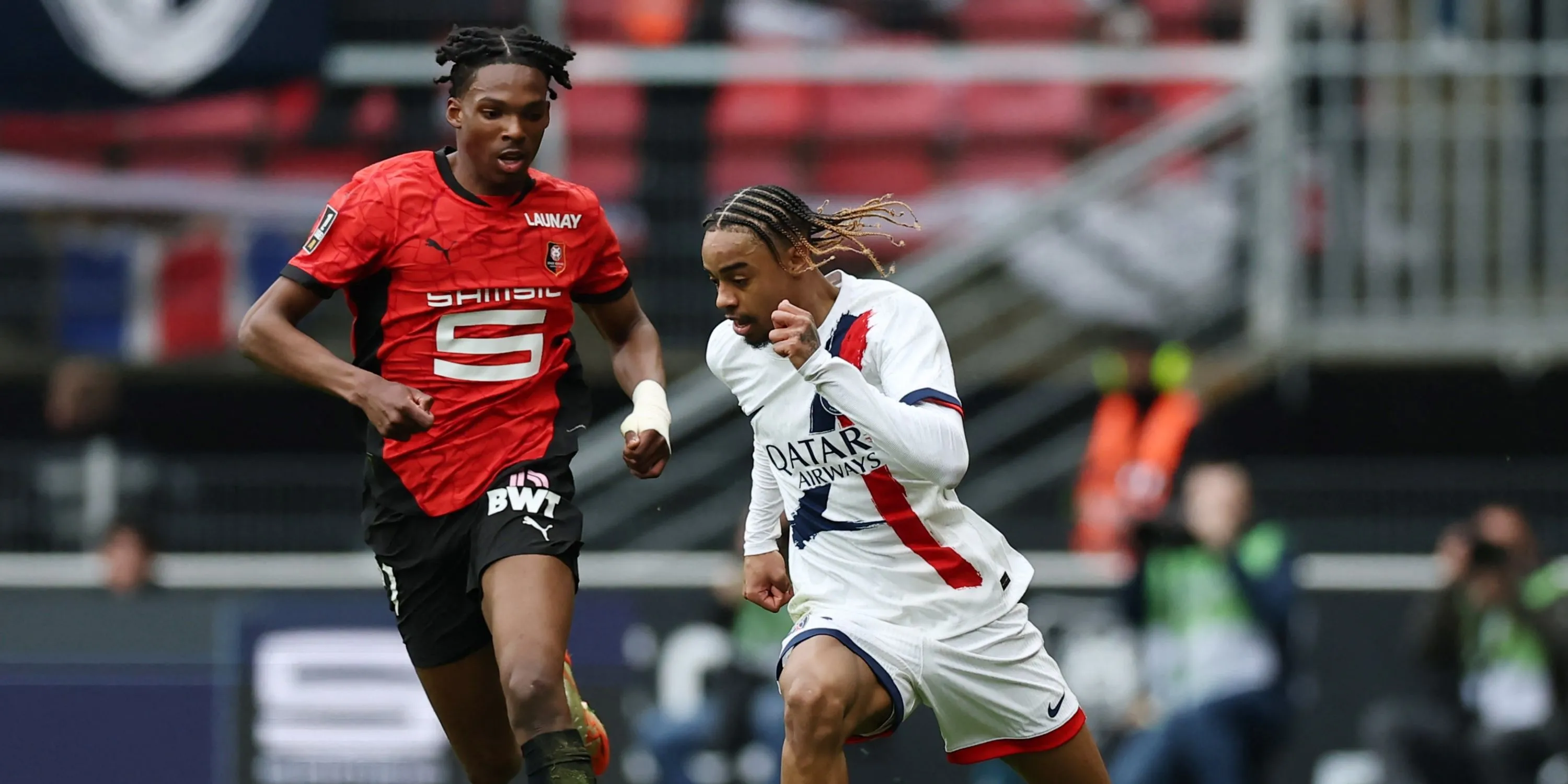 Wolves Thăng Hoa: Cunha Tỏa Sáng, Agbadou Trụ Cột Bất Di Binh