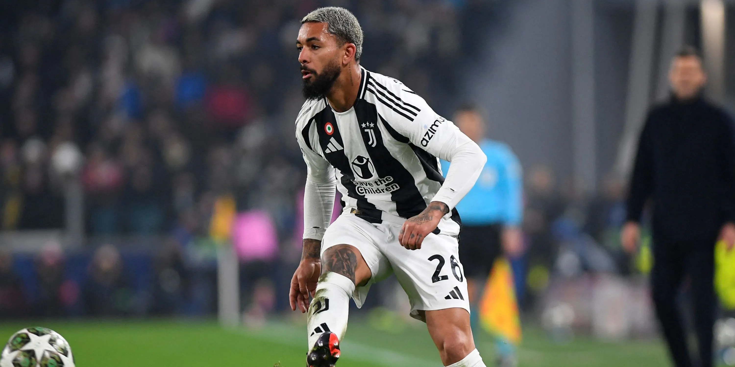 Douglas Luiz, tiền vệ của Juventus, mục tiêu tiềm năng của Everton trong kỳ chuyển nhượng