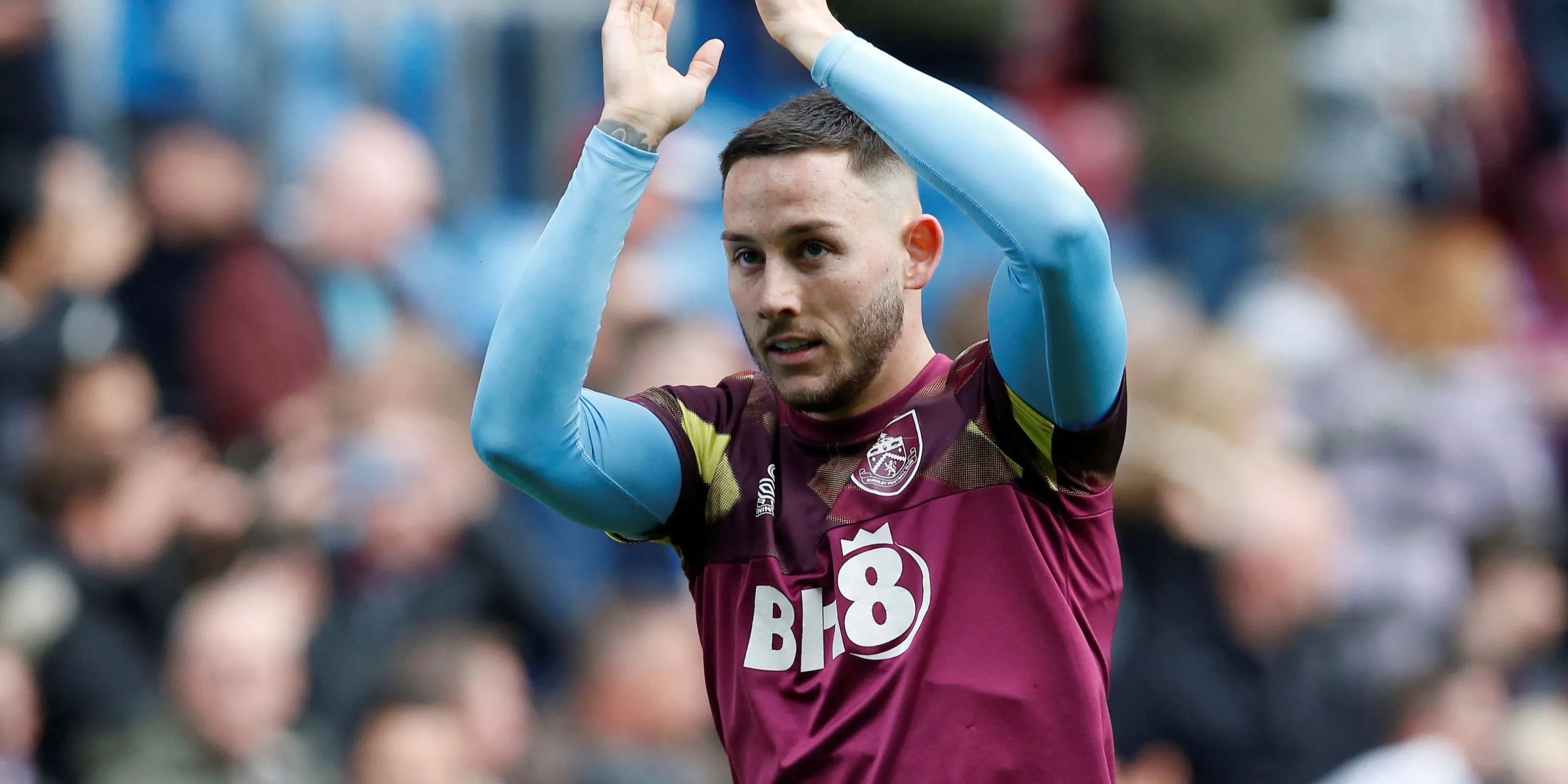 Josh Brownhill ăn mừng bàn thắng, thể hiện phong độ ấn tượng khi còn khoác áo Burnley