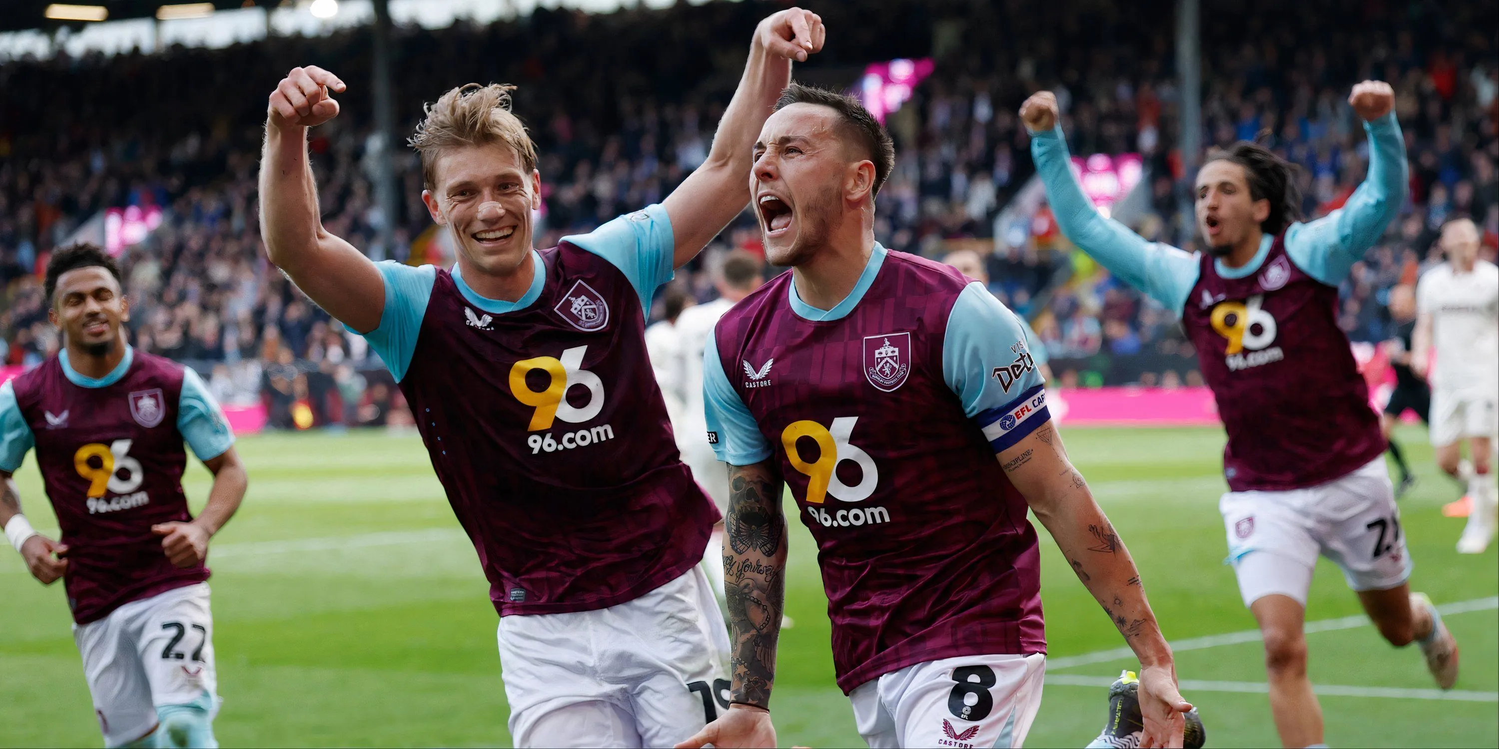 Josh Brownhill trong màu áo Burnley, mục tiêu chiêu mộ của Everton
