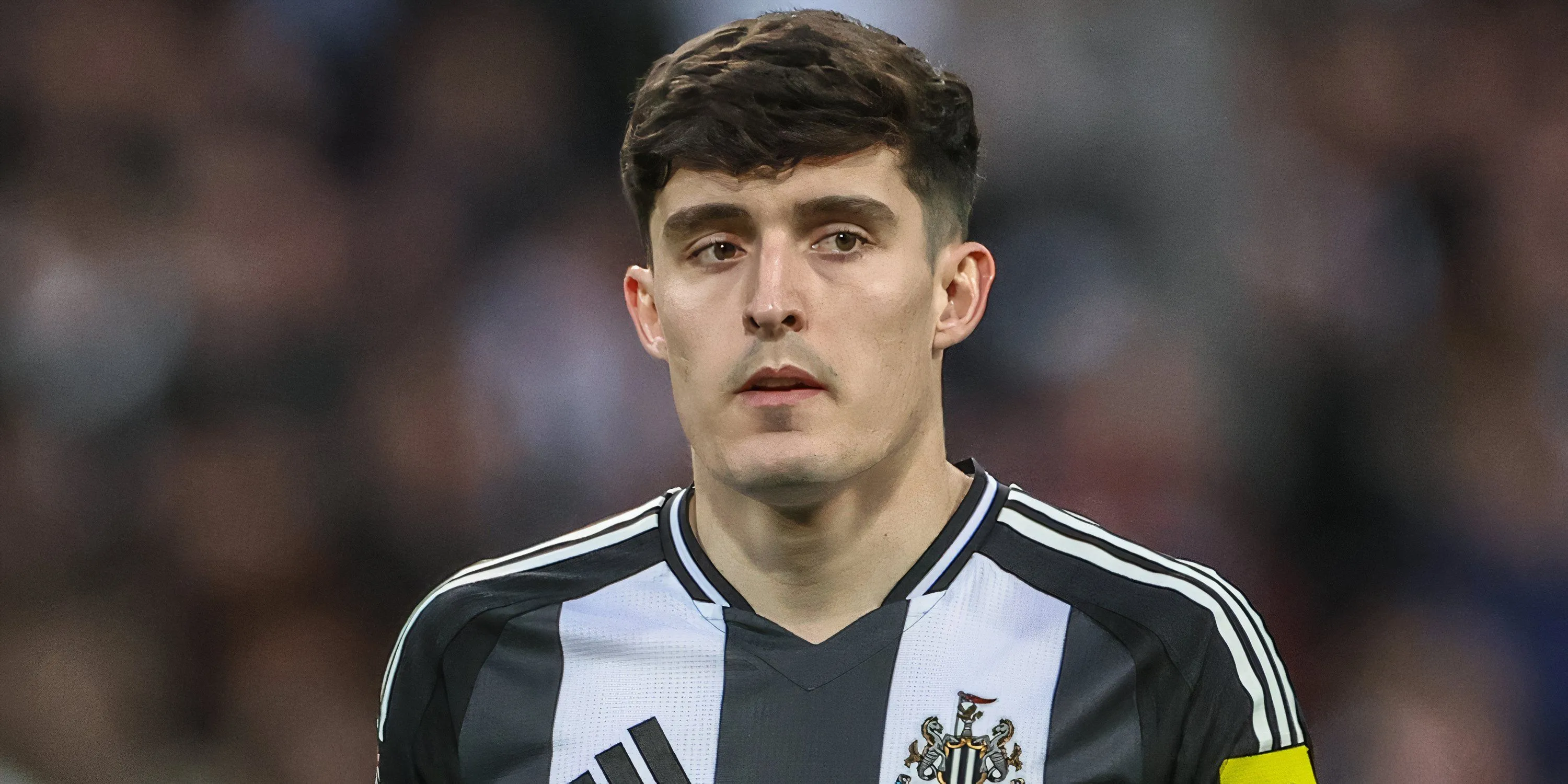 Tino Livramento thi đấu cho Newcastle United