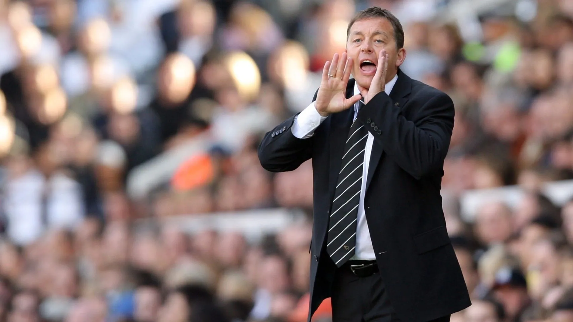 Billy Davies dẫn dắt Derby County lên Premier League mùa 2007