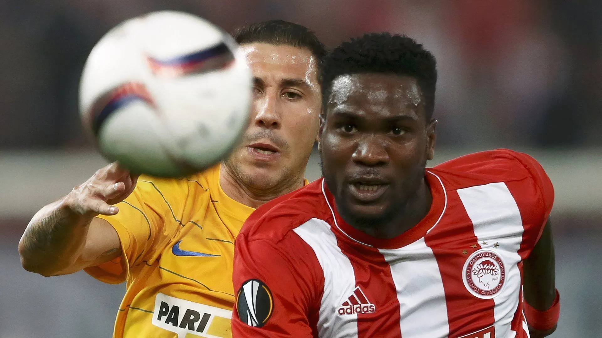 Brown Ideye khoác áo Olympiacos sau khi rời West Brom - chuyển nhượng 2015