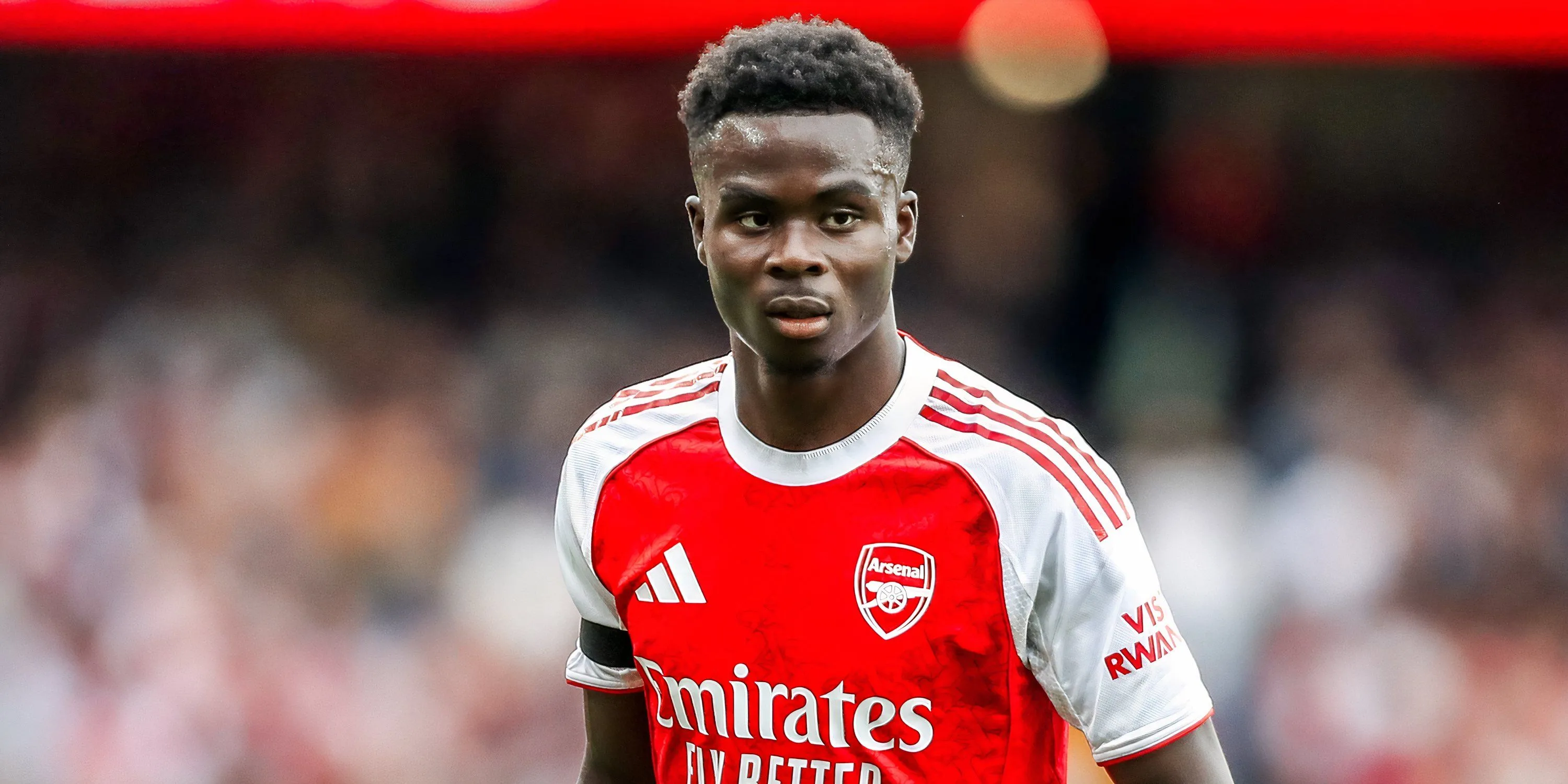 Bukayo Saka thi đấu cho Arsenal ở vòng bảng Champions League
