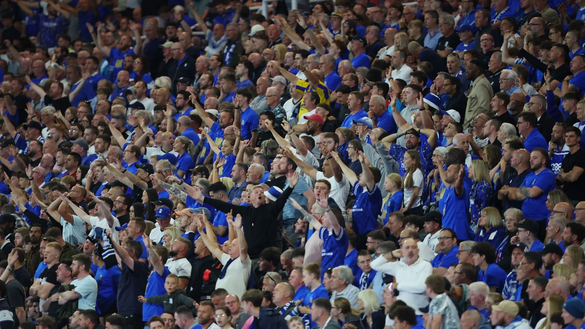 Cổ động viên Birmingham City và tầm quan trọng của kết nối với thành phố