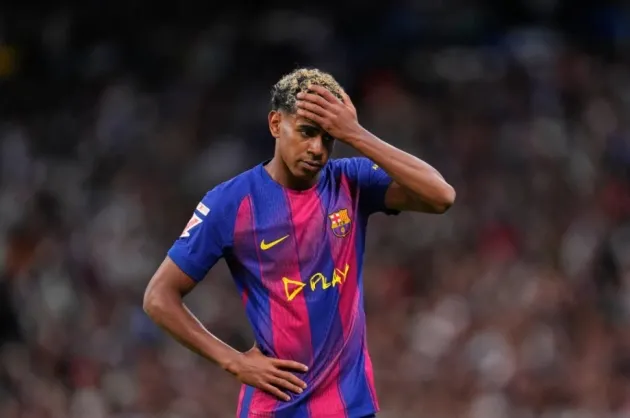 Lamine Yamal mệt mỏi sau trận El Clasico tại Bernabeu, khuôn mặt căng thẳng sau thất bại của Barcelona
