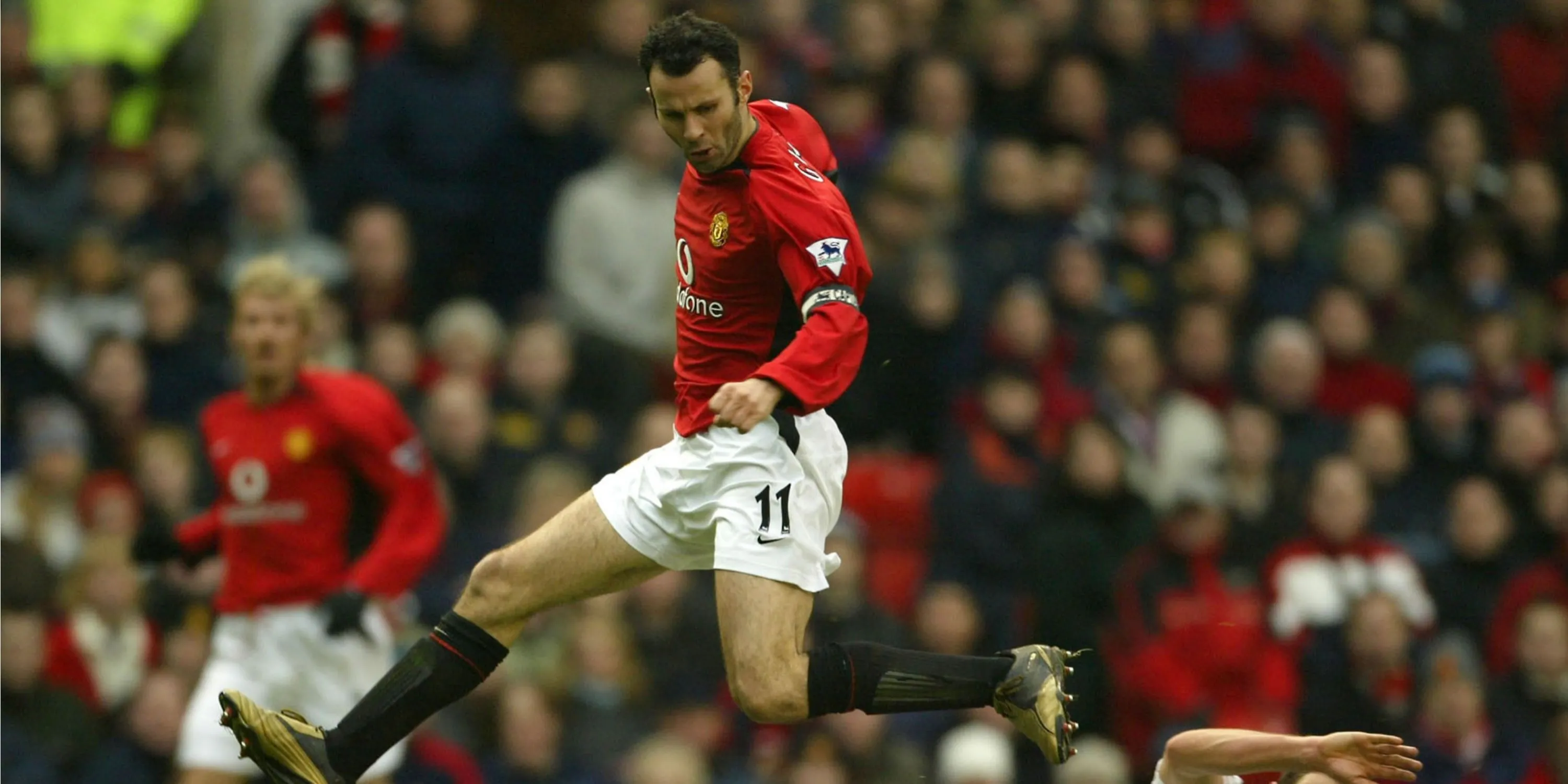 Ryan Giggs trong hành trình tại Premier League, biểu tượng học viện Man United