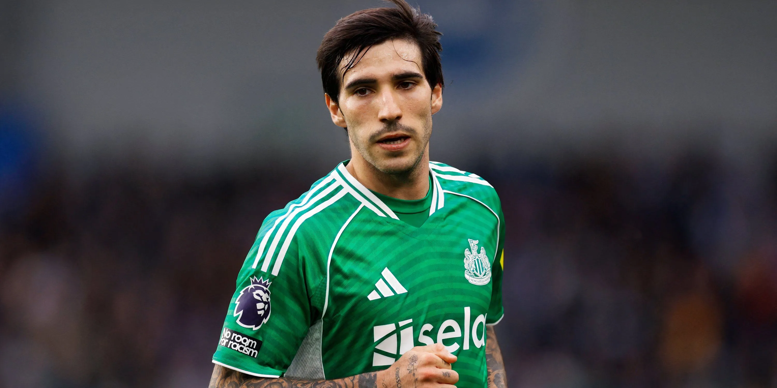 Sandro Tonali của Newcastle trên sân tập