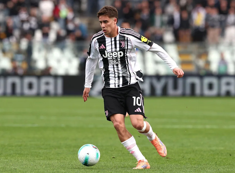 Xabi Alonso Sẵn Sàng Hy Sinh Để Chiêu Mộ Tài Năng Juventus Kenan Yildiz