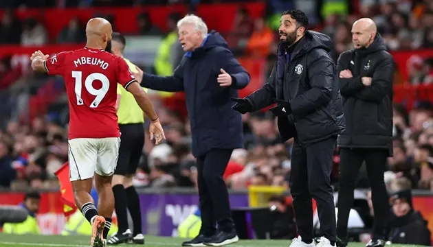 Sai lầm chiến thuật và sự thi đấu bạc nhược khiến MU trả giá