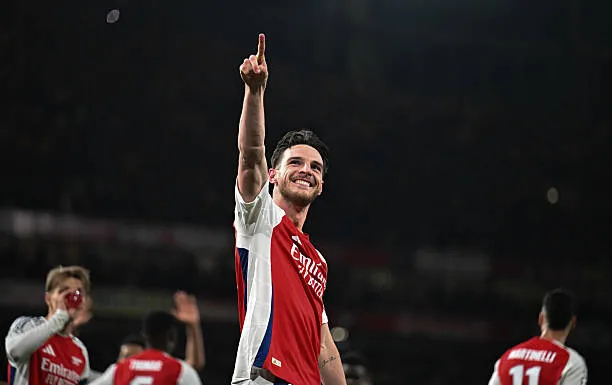 Declan Rice đang thể hiện hình ảnh của một thủ lĩnh thực thụ tại Emirates