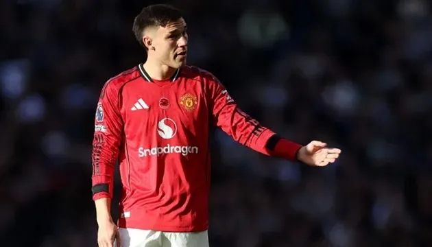 Manuel Ugarte không còn nhiều cơ hội tại Man United