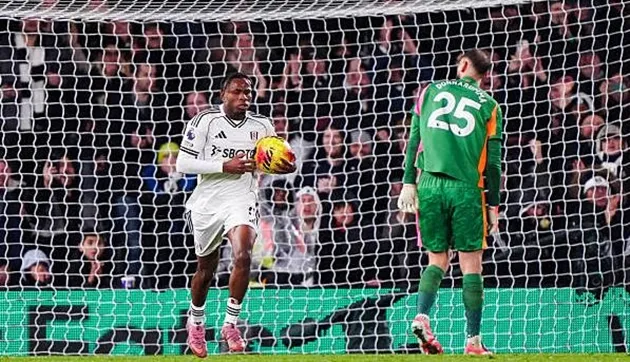 Những nỗ lực của Fulham trong hiệp hai là không đủ