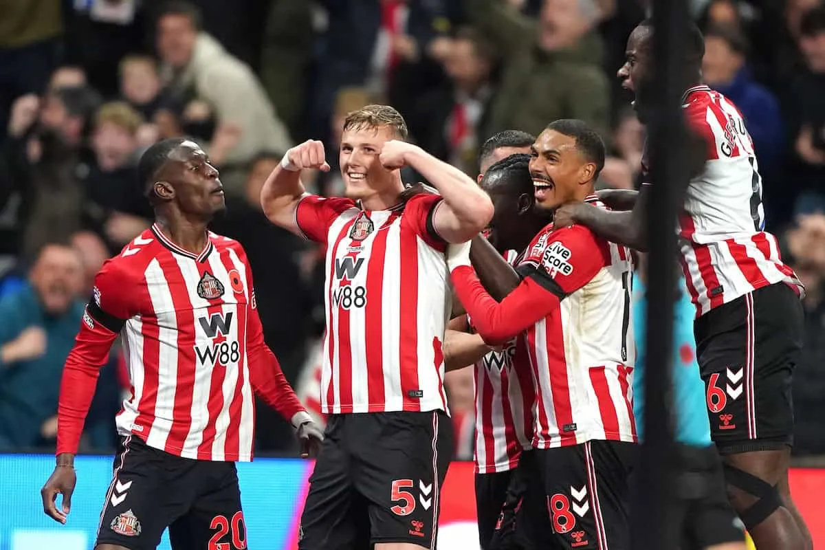 Sunderland xếp trên Liverpool trên bảng xếp hạng Ngoại hạng Anh