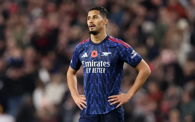 William Saliba trong buổi tập của Arsenal